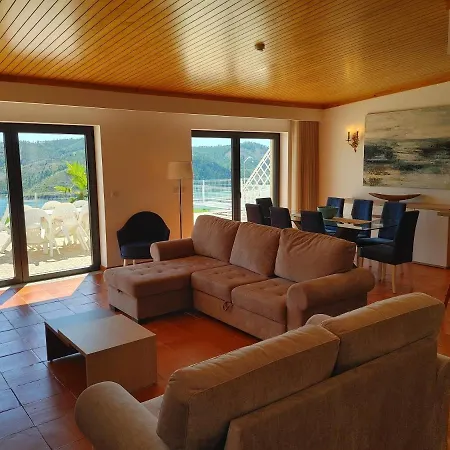 Azul Ferreira do Zêzere