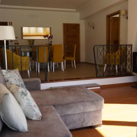 בית כפרי Azul *