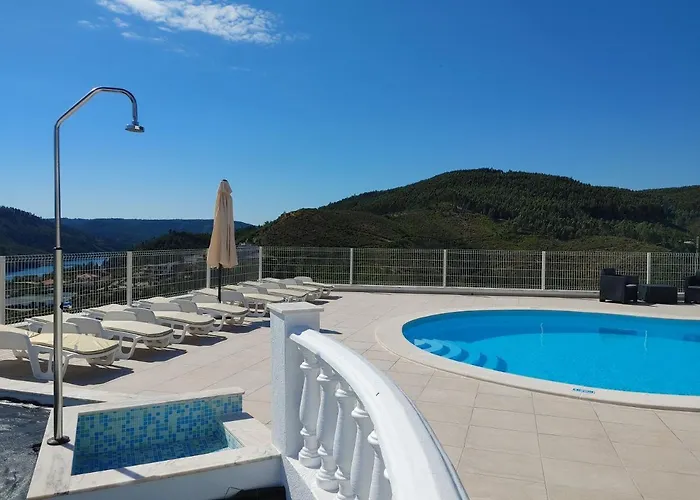 Azul Casa de Campo Ferreira do Zêzere