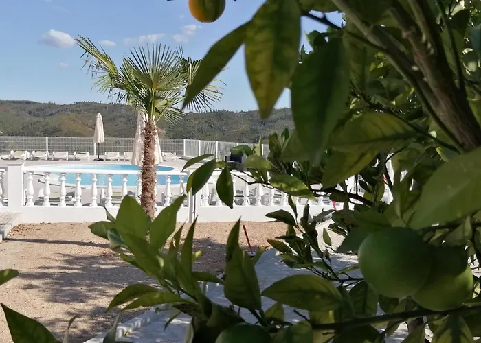 Azul * Феррейра-ду-Зезери